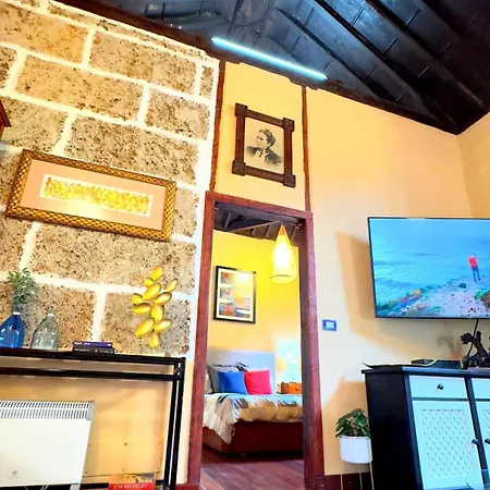 Caletn Chico - Charming In Garachico, Tenerife - Perfect Retreat ファームステイ